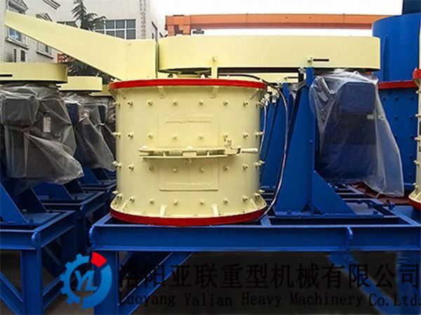 復(fù)合式破碎機(jī)哪家好？只看這幾點(diǎn)就夠了！